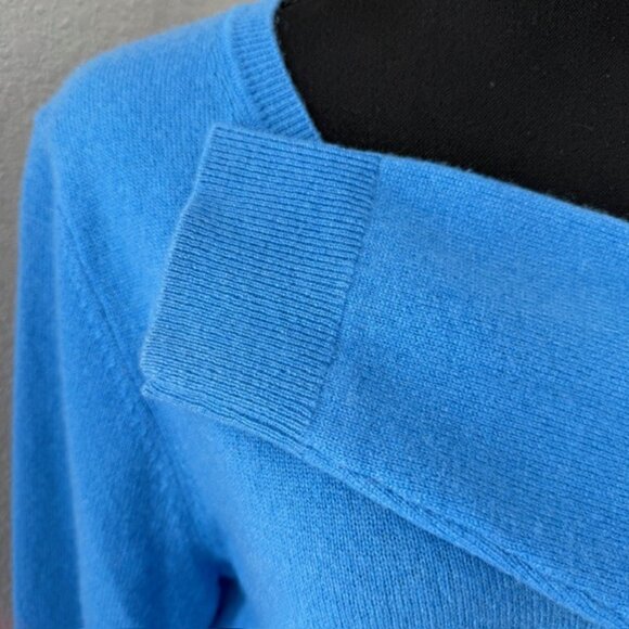 TAHARI 100% Cashmere Blue V Neck Sweater XL - Picture 7 of 9